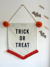 Load image into Gallery viewer, Trick or Treat Banner
