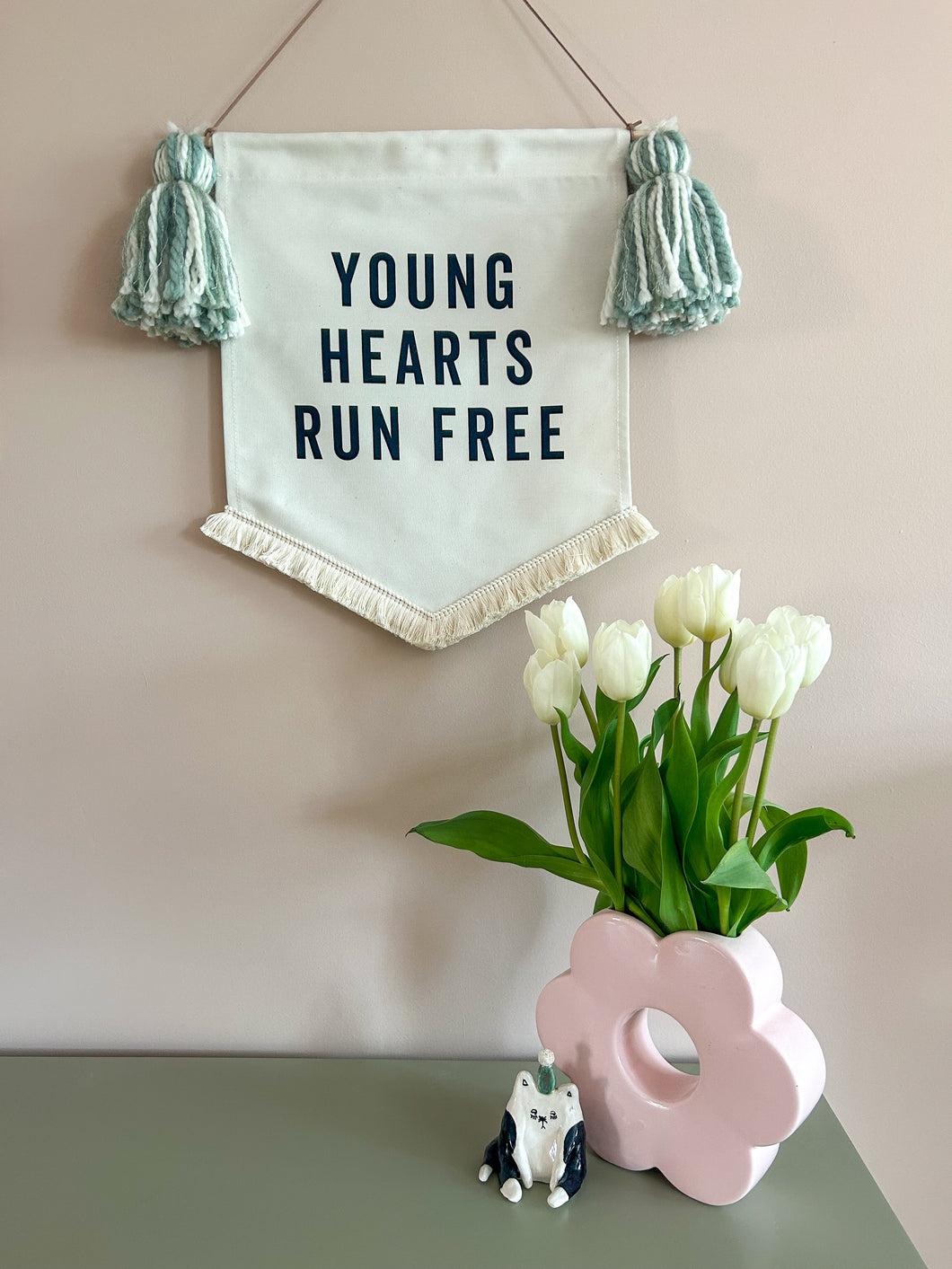 ‘Young Hearts Run Free’ Green Banner