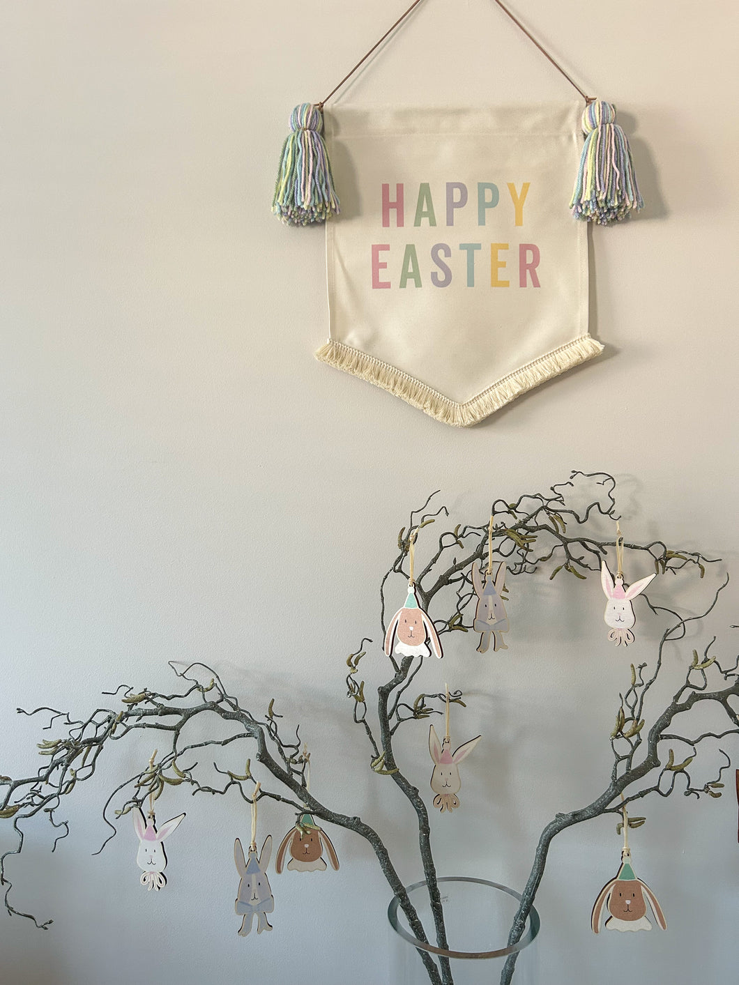 'Happy Easter' Banner