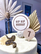 Load image into Gallery viewer, Round ‘Hip hip Hooray’ Cake topper
