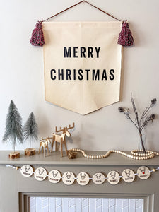 Santa’s Reindeer Garland